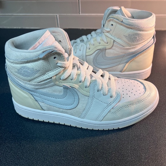 Nike Women's Air Jordan 1 MM High White Pure Platinum Sail FB9891-100 Size 8.5 - Picture 11 of 12